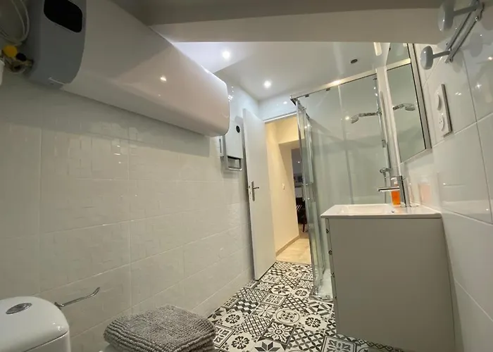 Centre - Gare - Parc Des Sources Виши